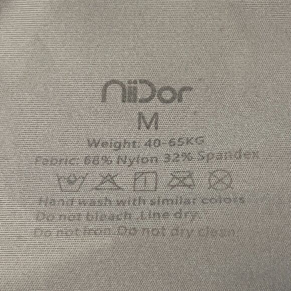 Niidor Sz M Seamless Invisible Wireless Soft Comfy T-Shirt Bra w/ Removable Pads - Picture 4 of 4